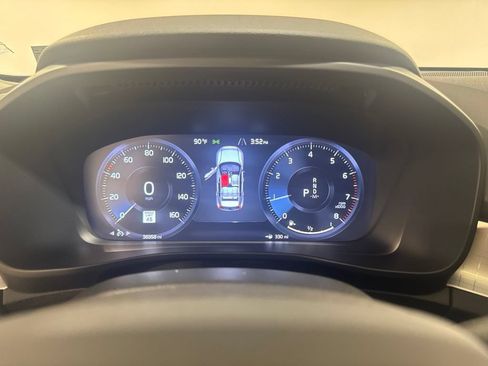 Used 2020 Volvo XC40 T5 Momentum AWD/4WD image 12