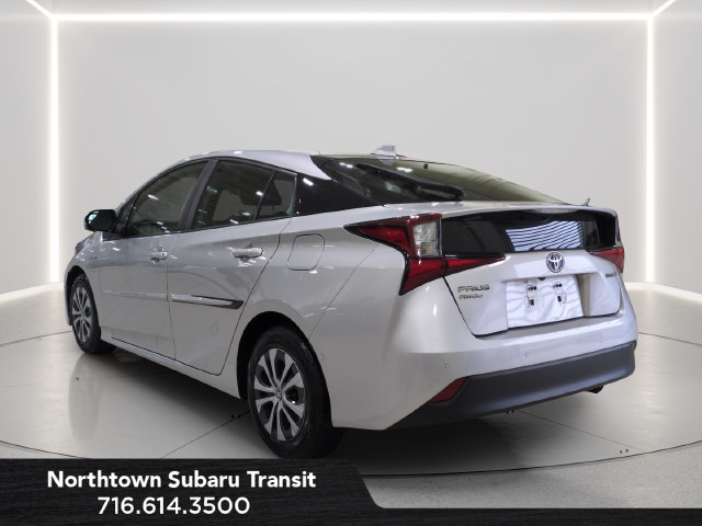 Used 2022 Toyota Prius LE AWD/4WD image 3