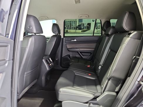 Certified 2023 Volkswagen Atlas SE FWD image 13