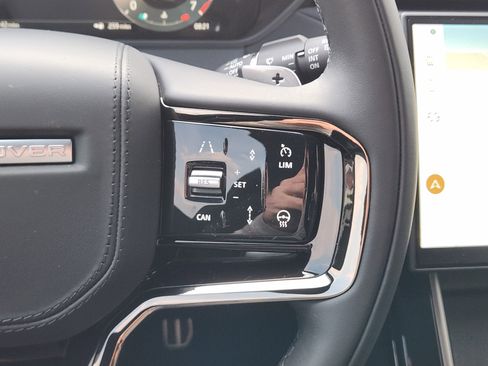 New 2026 Land Rover Range Rover Velar Dynamic SE image 29