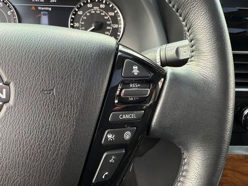 Used 2024 Nissan Armada SL w/ Captain's Chairs Package image 33