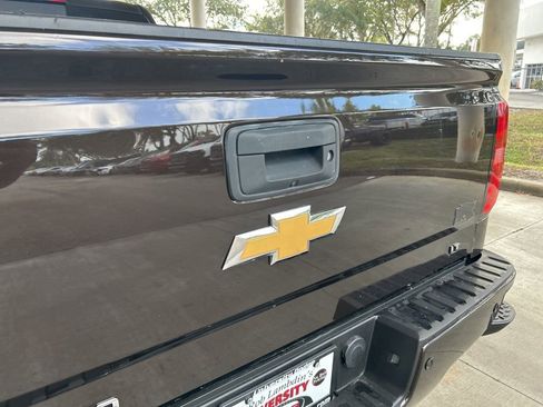 Used 2018 Chevrolet Silverado 1500 LT w/ All Star Edition image 18