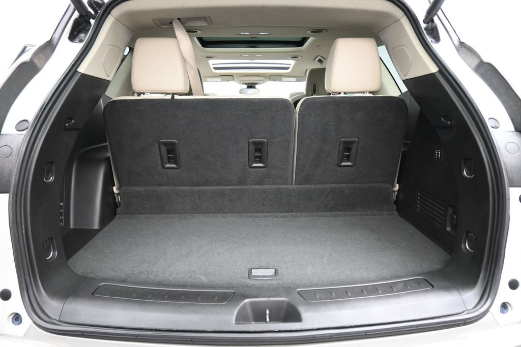 Used 2018 Buick Enclave Premium w/ Experience Buick Package FWD image 20