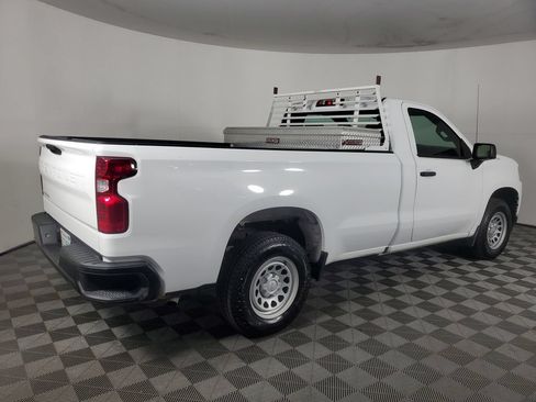 Used 2021 Chevrolet Silverado 1500 W/T RWD image 4
