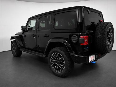 Used 2024 Jeep Wrangler High Altitude AWD/4WD image 6