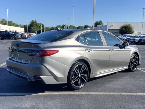 Used 2025 Toyota Camry XSE FWD image 6