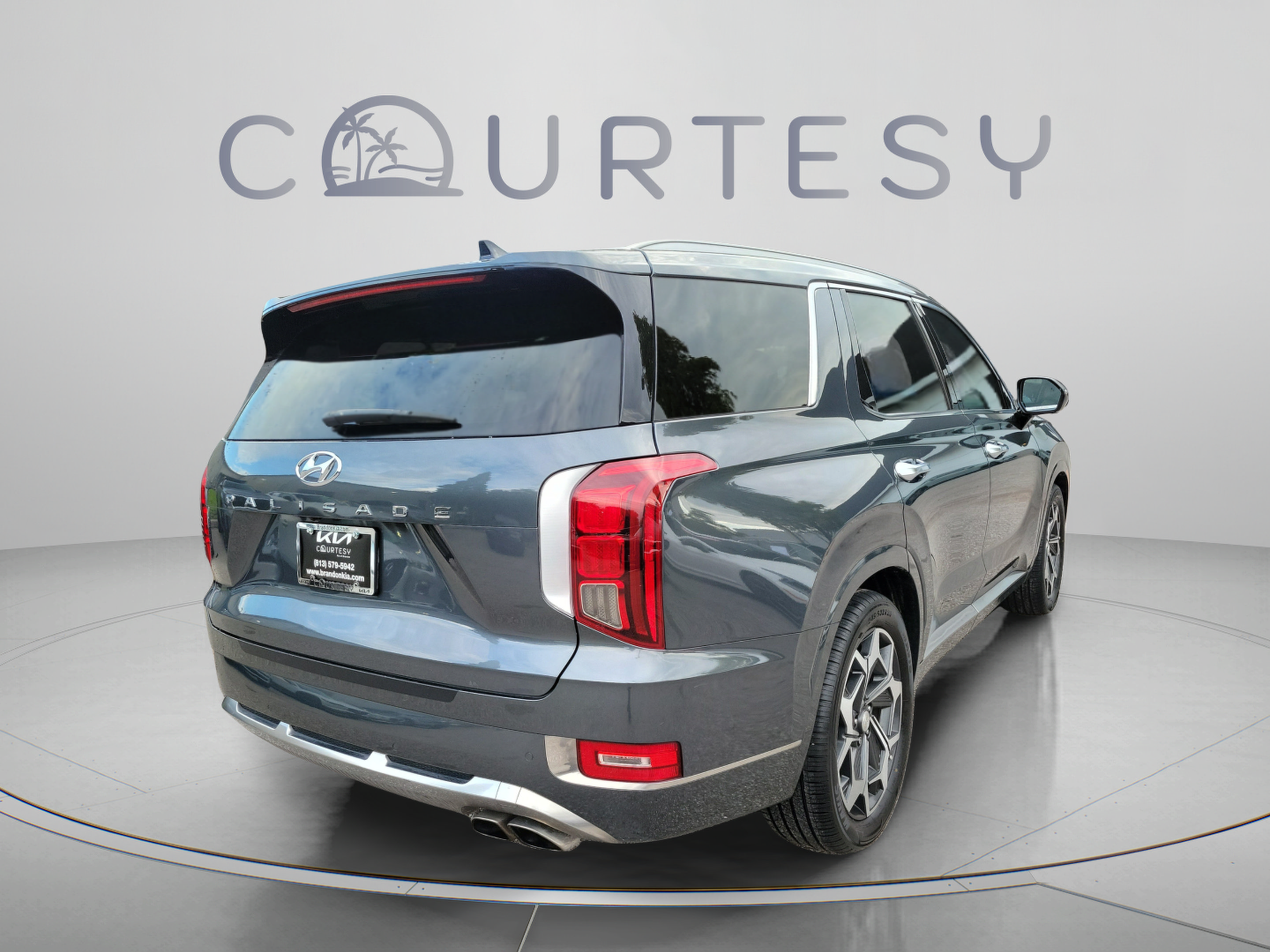Used 2022 Hyundai Palisade Calligraphy FWD image 3