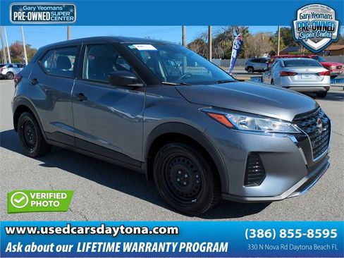 Used 2024 Nissan Kicks S image 1