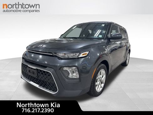Certified 2020 Kia Soul S image 3