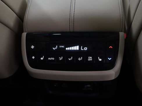 Used 2022 INFINITI QX60 Sensory w/ Vision Package AWD/4WD image 17