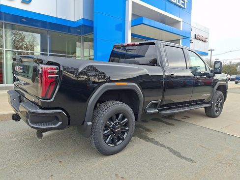 New 2026 GMC Sierra 2500 AT4 w/ AT4 Premium Plus Package image 6