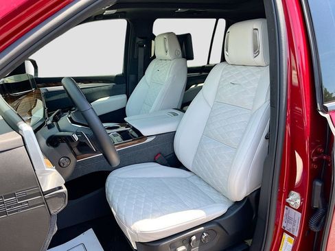 New 2026 Cadillac Escalade ESV Platinum Luxury RWD image 15