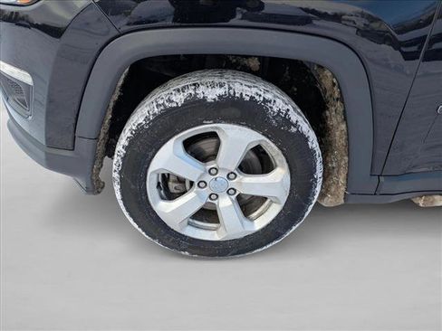 Used 2018 Jeep Compass Latitude w/ Cold Weather Group image 10