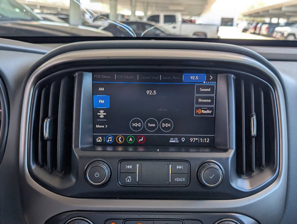 Used 2022 Chevrolet Colorado Z71 w/ Z71 Midnight Edition AWD/4WD image 6