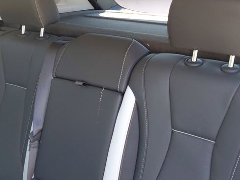 Used 2025 Buick Envision Sport Touring image 13