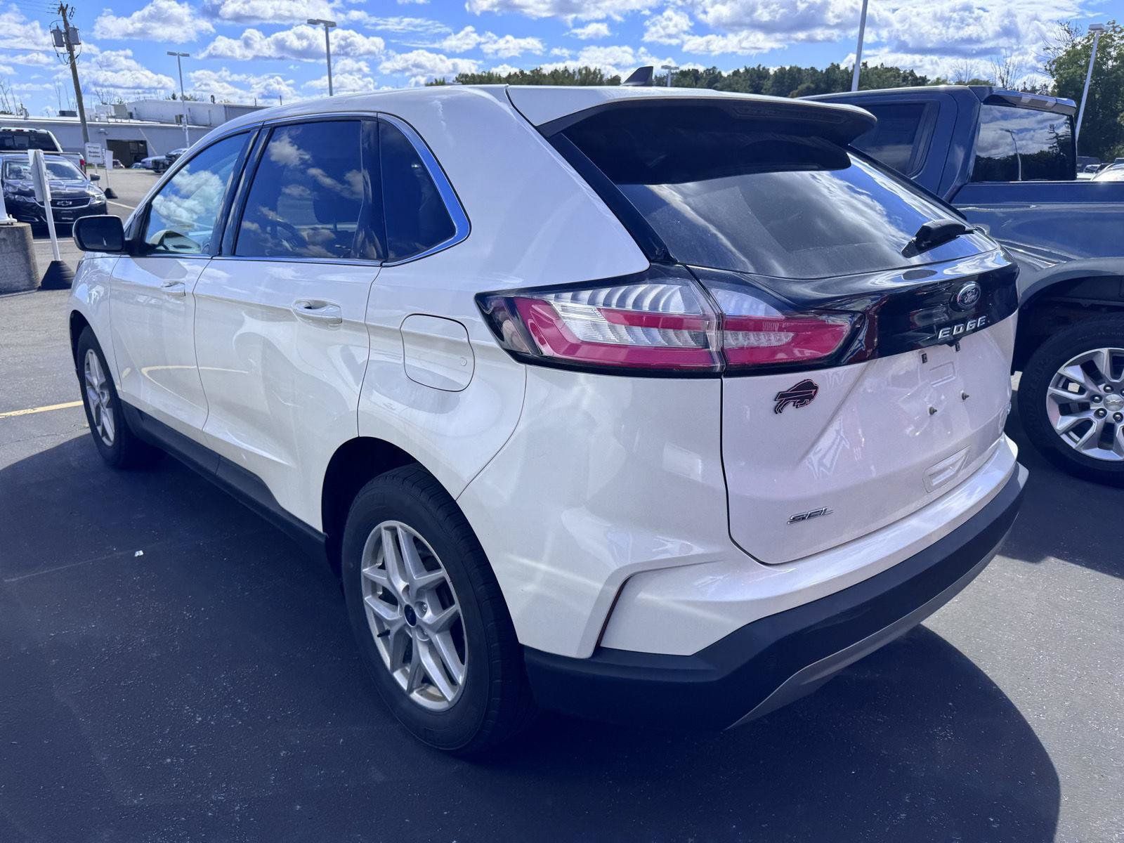 Used 2024 Ford Edge SEL w/ Convenience Package AWD/4WD image 6