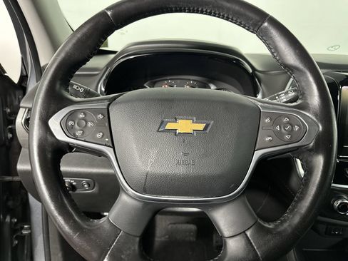 Used 2020 Chevrolet Traverse LT FWD image 6