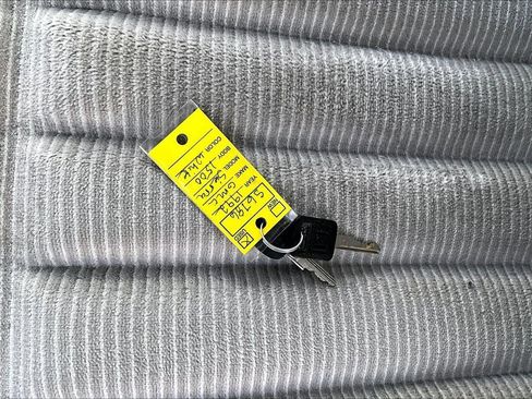 Used 1992 GMC Sierra 1500 4x4 Regular Cab image 25