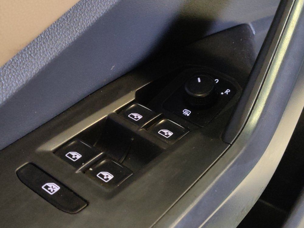 Used 2019 Volkswagen Jetta SE FWD image 27