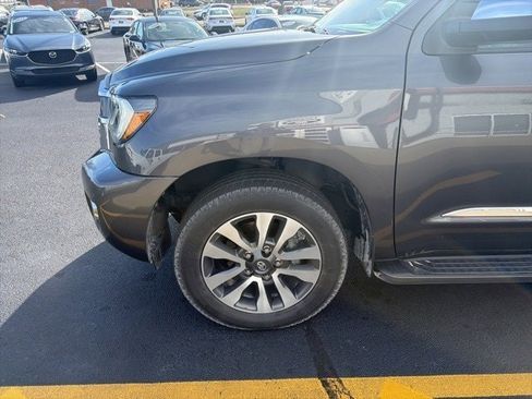 Used 2019 Toyota Sequoia Limited image 12