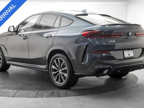 Used 2022 BMW X6 xDrive40i w/ M Sport Package AWD/4WD image 5