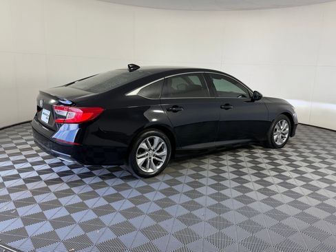 Used 2020 Honda Accord LX image 9