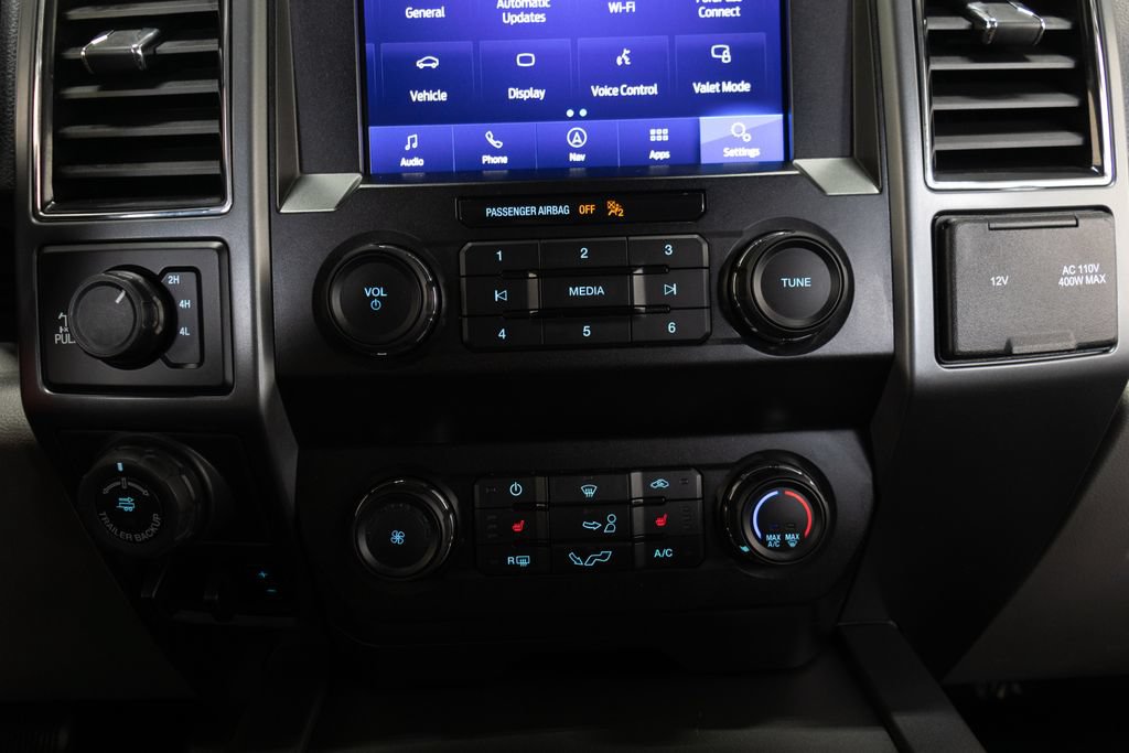 Used 2019 Ford F150 XLT w/ Equipment Group 302A Luxury AWD/4WD image 33