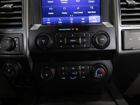 Used 2019 Ford F150 4x4 SuperCrew image 33