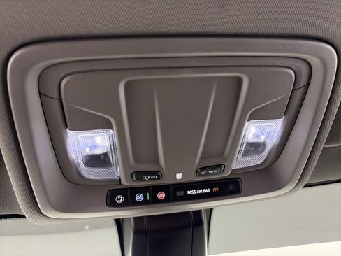 Used 2022 Chevrolet Silverado 1500 Custom Trail Boss w/ Safety Confidence Package AWD/4WD image 11