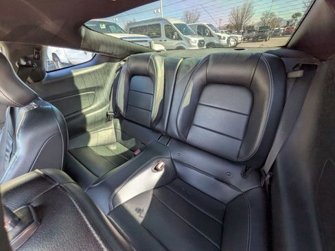 Used 2015 Ford Mustang Premium image 29