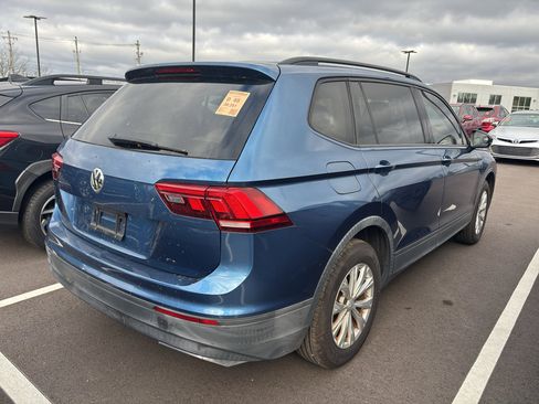 Used 2018 Volkswagen Tiguan S image 5