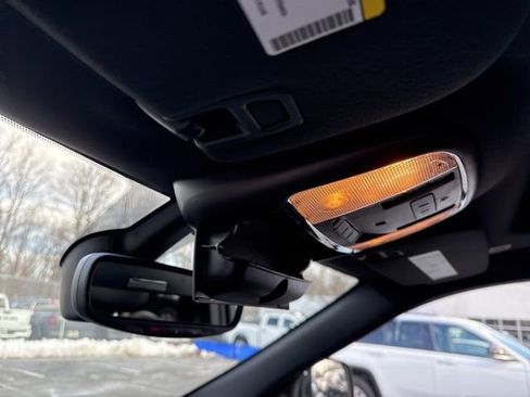 Used 2022 Jeep Grand Cherokee Limited image 40