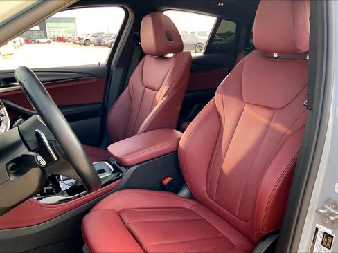 Used 2022 BMW X4 xDrive30i w/ M Sport Package 2 image 7