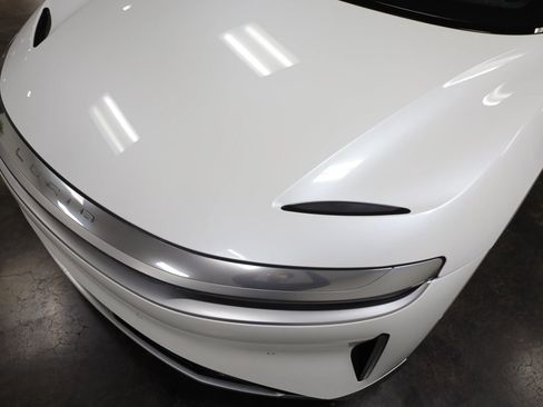 Used 2022 Lucid Air Grand Touring image 12