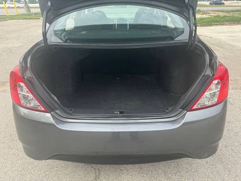 Used 2018 Nissan Versa SV FWD image 18
