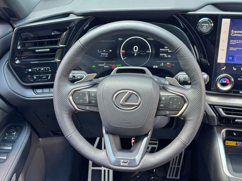 Used 2026 Lexus TX 500h AWD w/ Technology Package image 21