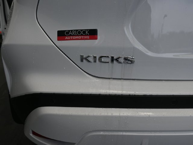 Used 2025 Nissan Kicks Play S FWD image 12