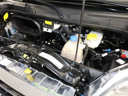 Used 2025 RAM ProMaster 2500 w/ U-Haul Equipment Group FWD image 27