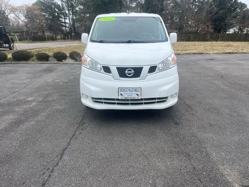 Used 2021 Nissan NV200 SV w/ Back Door Glass Package image 3