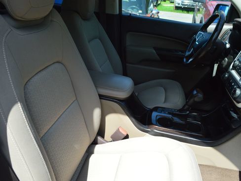 Used 2018 GMC Canyon SLE RWD image 24