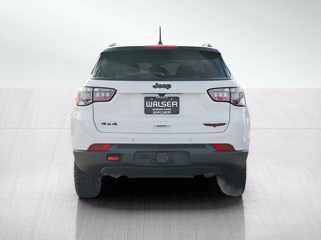 Used 2026 Jeep Compass Trailhawk w/ Trailer Tow Group AWD/4WD image 5