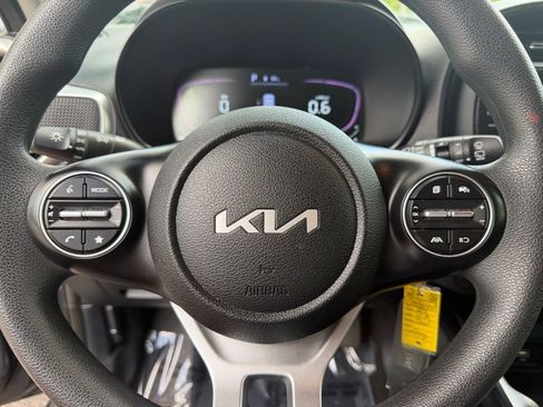 Used 2024 Kia Soul LX w/ Option Group 015 FWD image 21