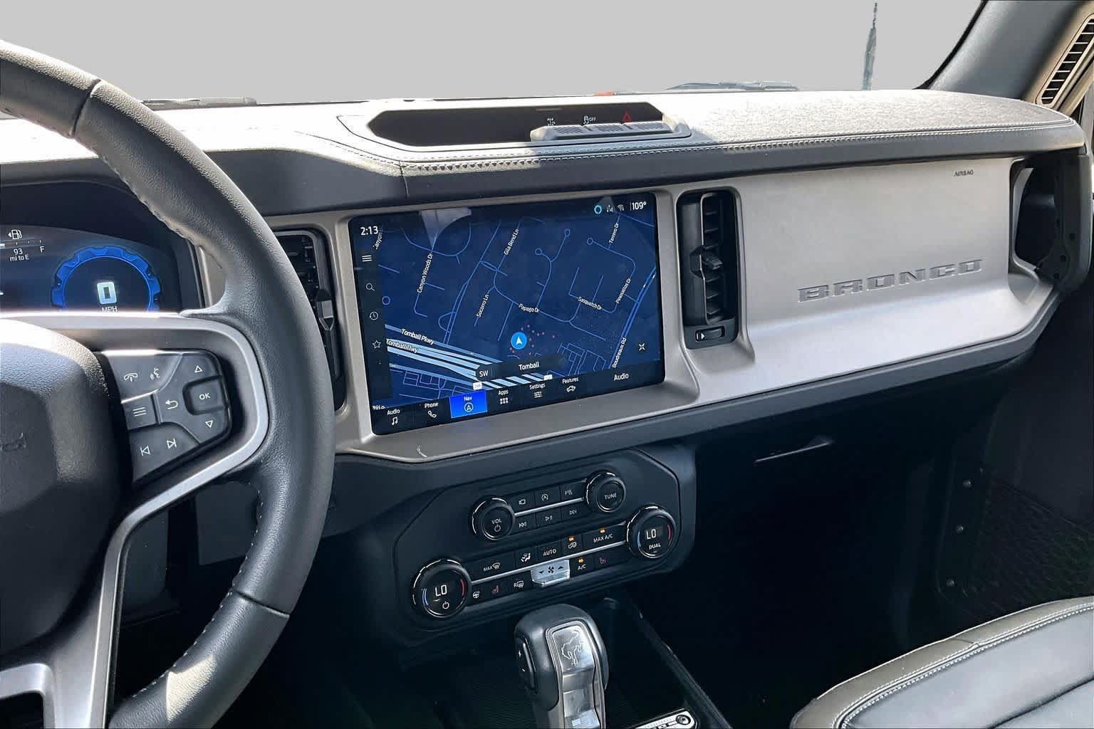 Used 2025 Ford Bronco Outer Banks AWD/4WD image 7