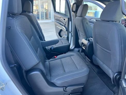 Certified 2025 Chevrolet Traverse LT image 17