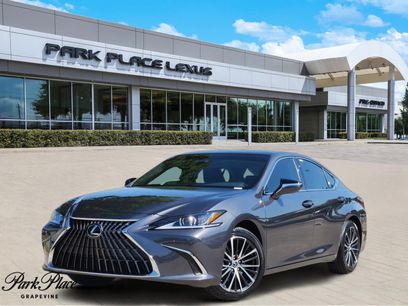 New 2025 Lexus ES 350 w/ Premium Package