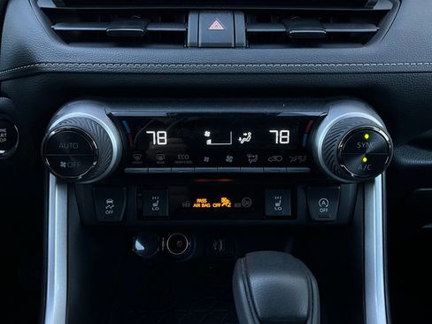 Used 2025 Toyota RAV4 XLE image 27