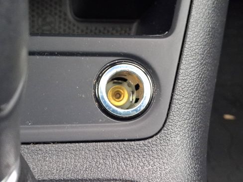 Used 2017 Volkswagen Tiguan Wolfsburg Edition image 26