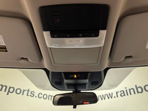Used 2025 Nissan Rogue SV FWD image 18