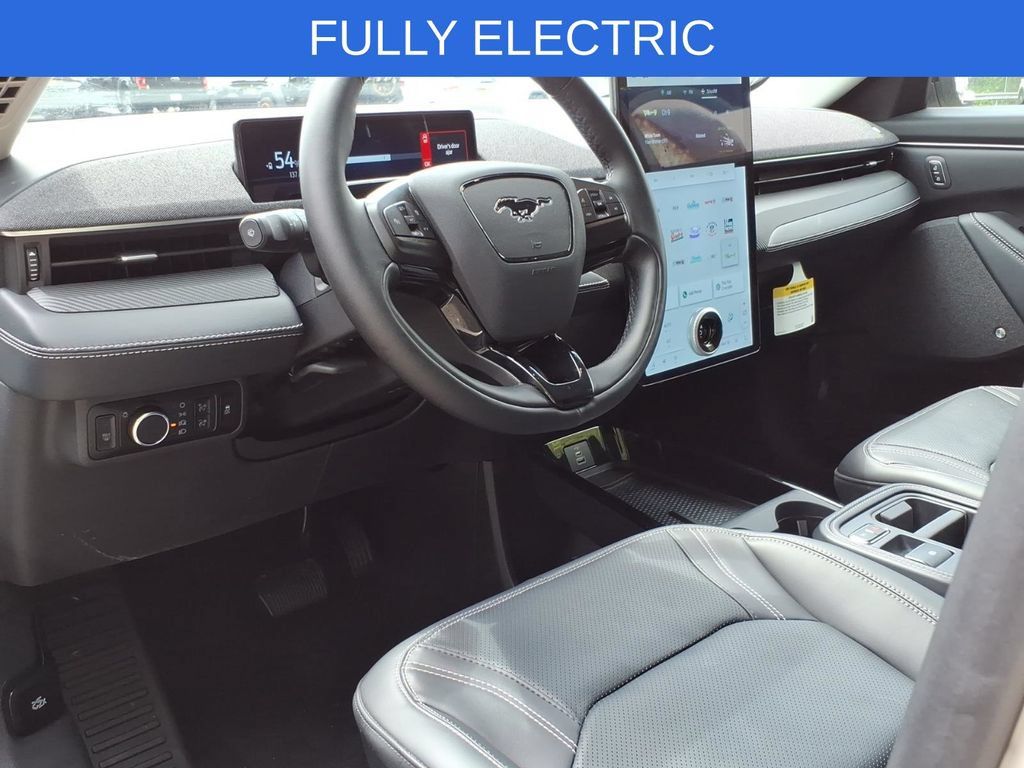 Used 2025 Ford Mustang Mach-E Premium RWD image 12