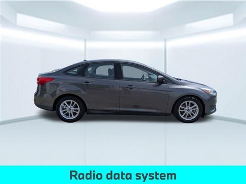 Used 2018 Ford Focus SE FWD image 8
